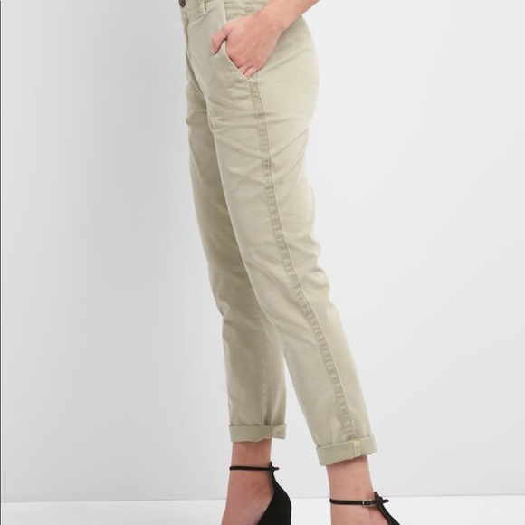 GAP Pants - Girlfriend Chino Size 2